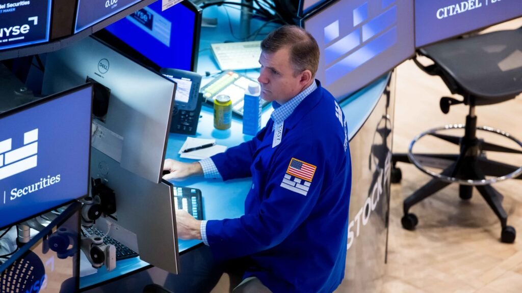 Orsted shares fall 5.5% after deeply discounted capital raise; European stocks rise Orsted shares fall 5.5% after deeply discounted capital raise; European stocks rise